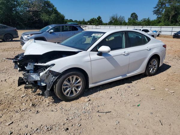 2026 TOYOTA CAMRY — Front 3/4
