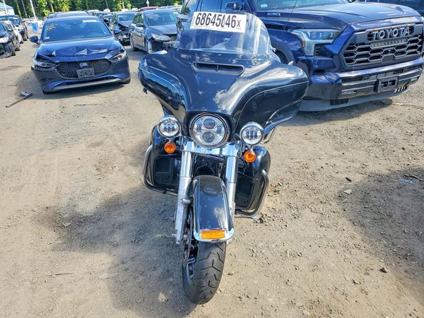 2017 HARLEY-DAVIDSON FLHTK