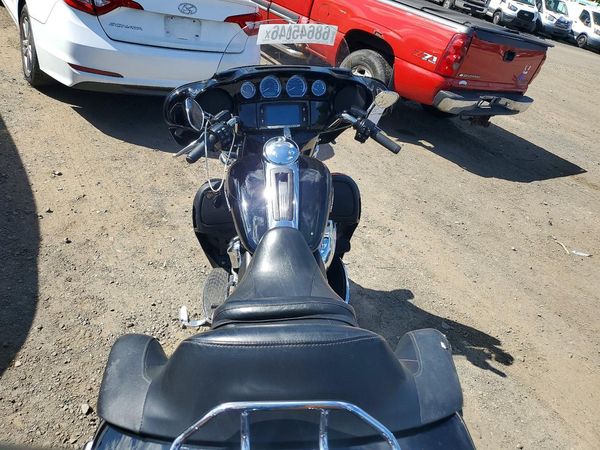 2017 HARLEY-DAVIDSON FLHTK