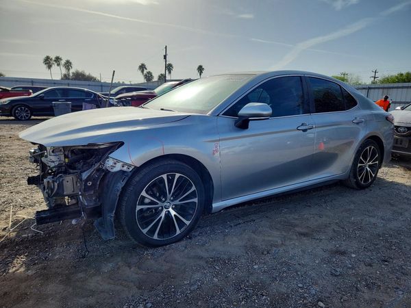 2019 TOYOTA CAMRY