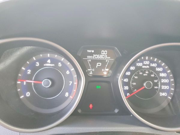2013 HYUNDAI ELANTRA