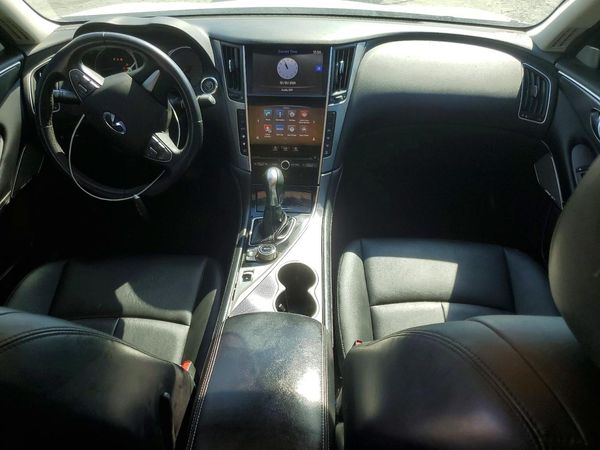 2017 INFINITI Q50