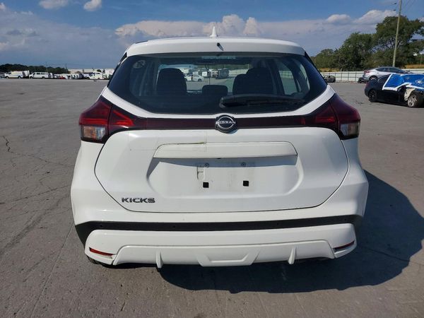 2024 NISSAN KICKS