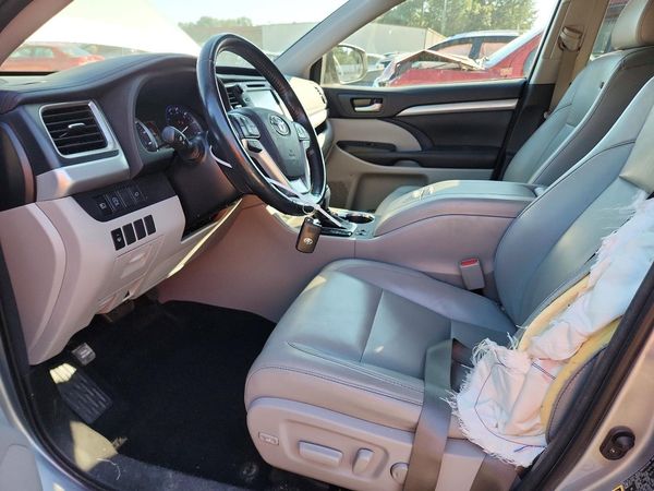 2018 TOYOTA HIGHLANDER SE/XLE