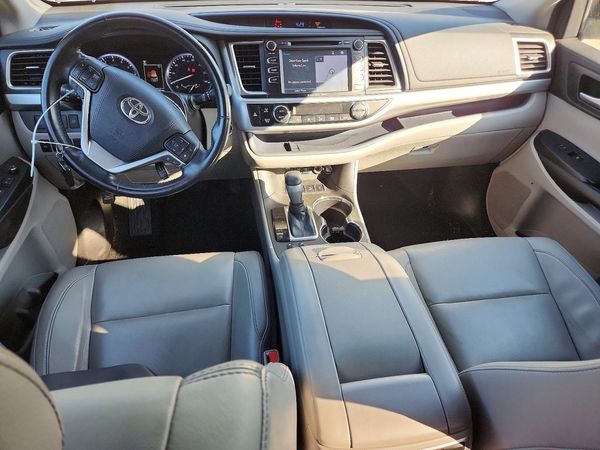 2018 TOYOTA HIGHLANDER SE/XLE