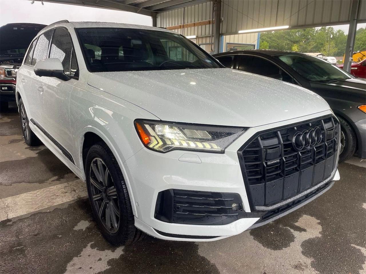 2023 AUDI Q7 quattro Premium Plus