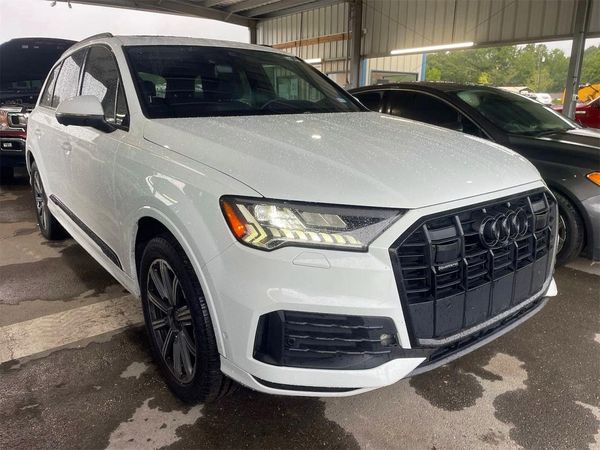 2023 AUDI Q7 quattro Premium Plus