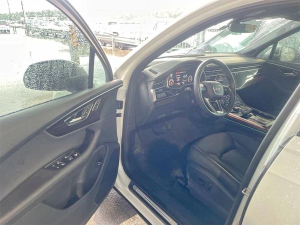 2023 AUDI Q7 quattro Premium Plus