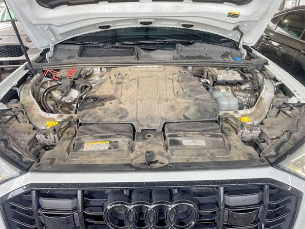 2023 AUDI Q7 quattro Premium Plus