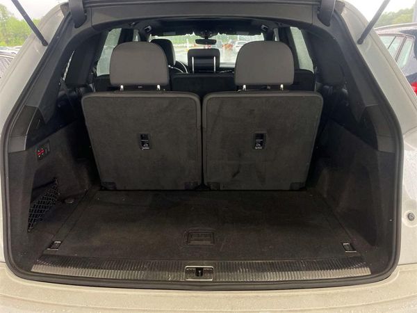 2023 AUDI Q7 quattro Premium Plus