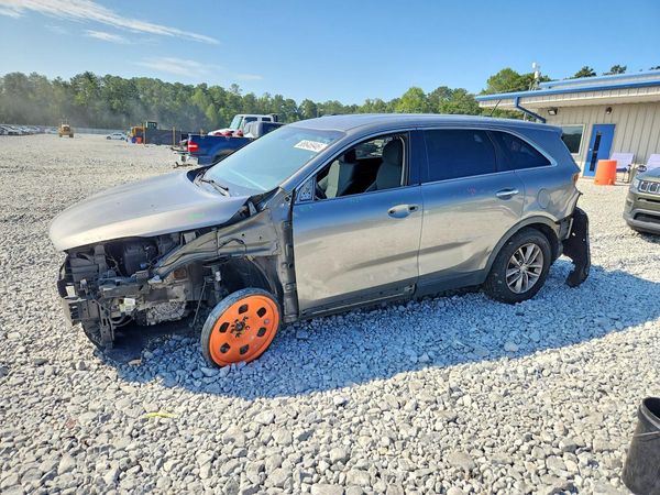 2018 KIA SORENTO — Front 3/4