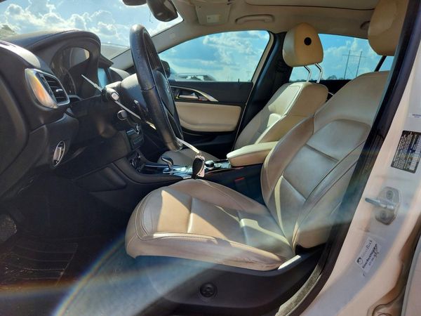 2018 INFINITI QX30