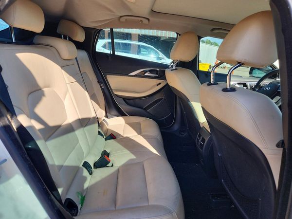 2018 INFINITI QX30