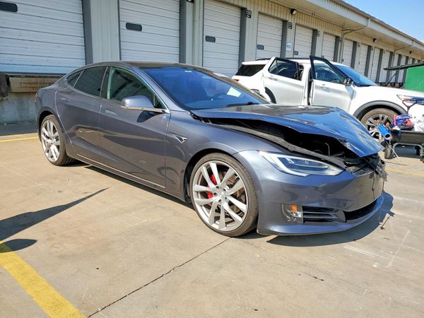 2019 TESLA MODEL S — Passenger 3/4