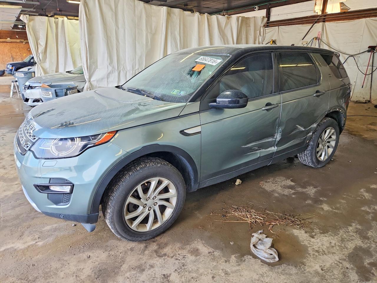 2016 LAND ROVER DISCOVERY HSE — Front 3/4