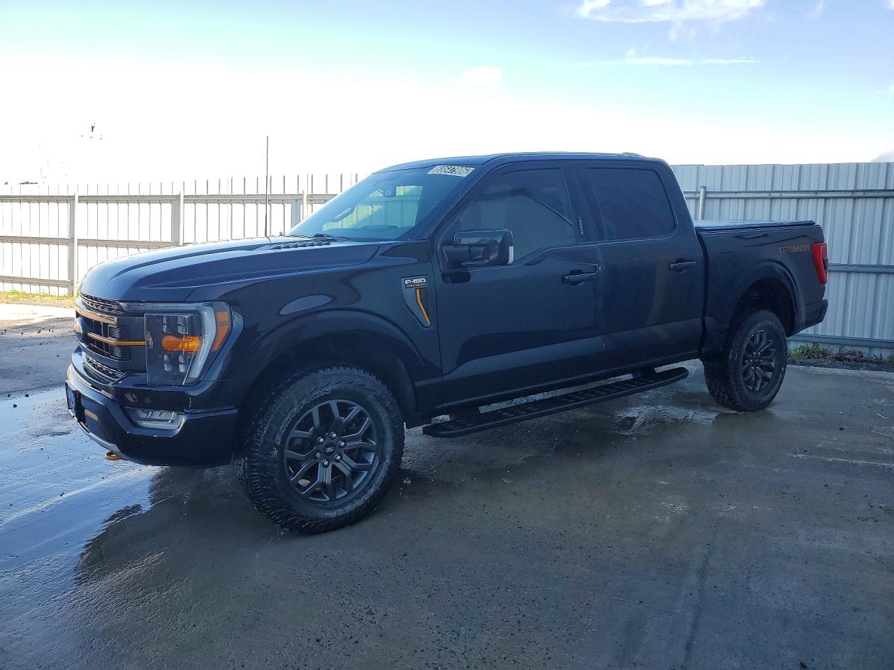 2022 FORD F150 SuperCrew — Front 3/4