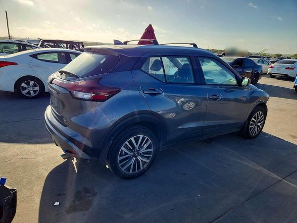 2024 NISSAN KICKS SV