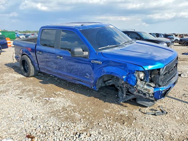 2017 FORD F150 — Passenger 3/4