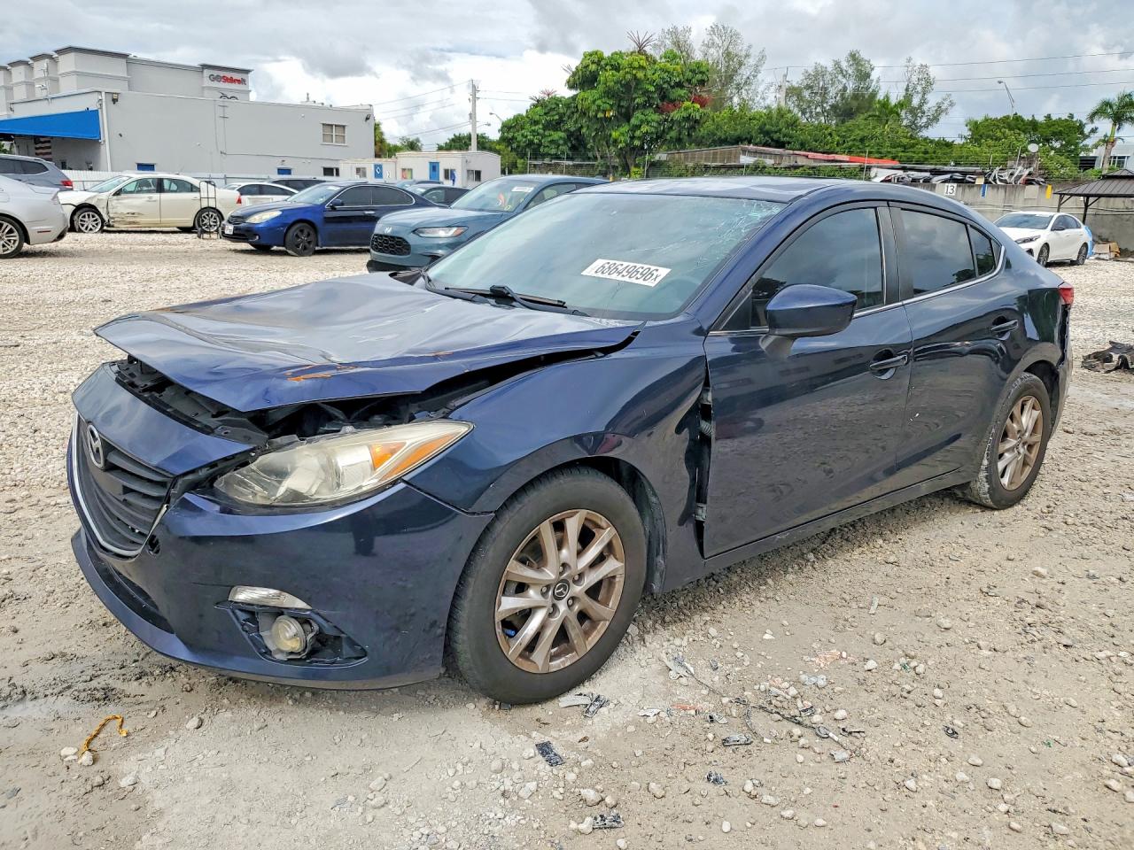 2016 MAZDA 3 — Front 3/4