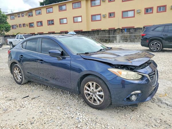 2016 MAZDA 3 — Passenger 3/4