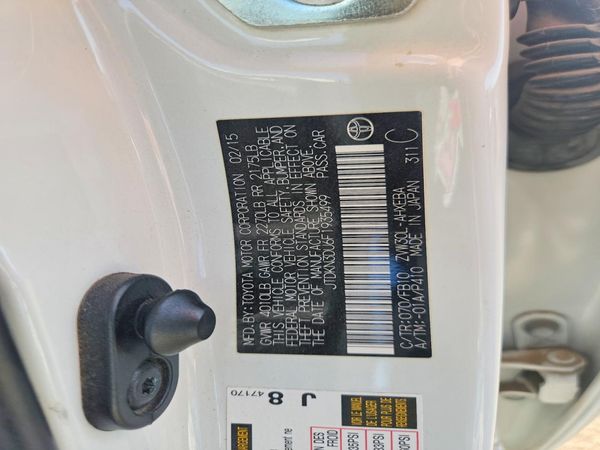 2015 TOYOTA PRIUS — VINS