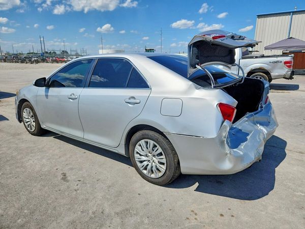 2012 TOYOTA CAMRY