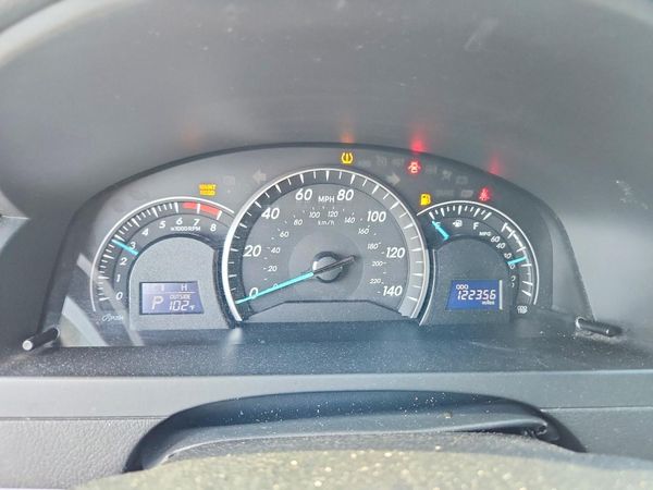 2012 TOYOTA CAMRY