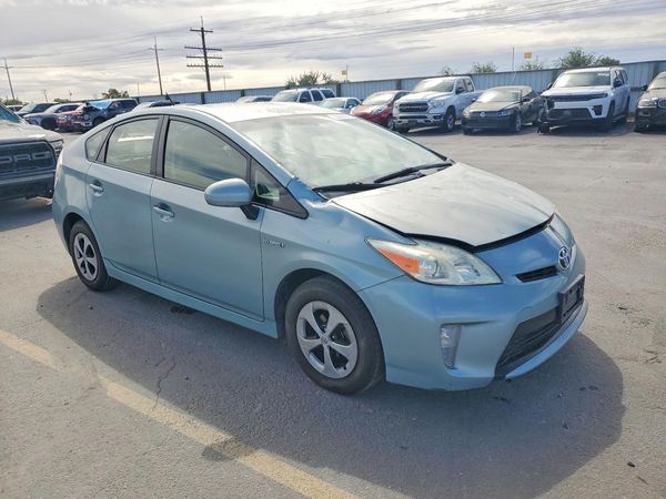 2013 TOYOTA PRIUS