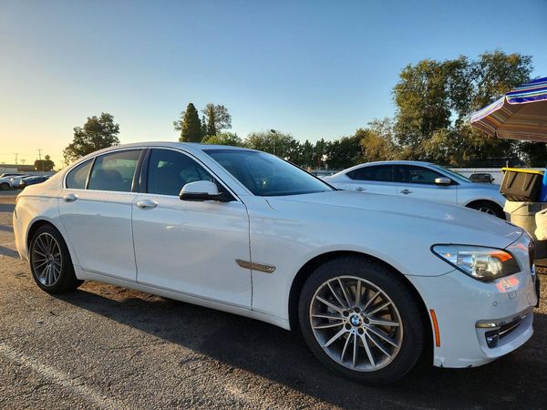 2015 BMW 740