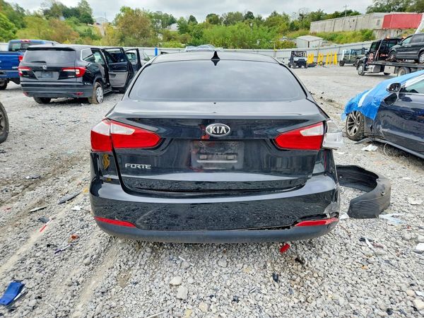 2016 KIA FORTE GL (Middle-Low Grade)