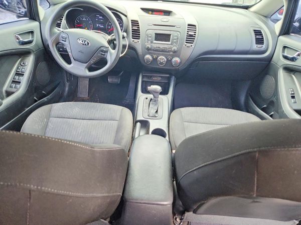 2016 KIA FORTE GL (Middle-Low Grade)