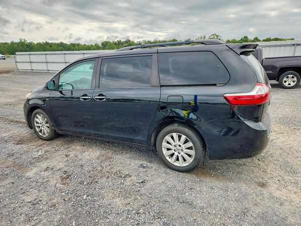 2016 TOYOTA SIENNA