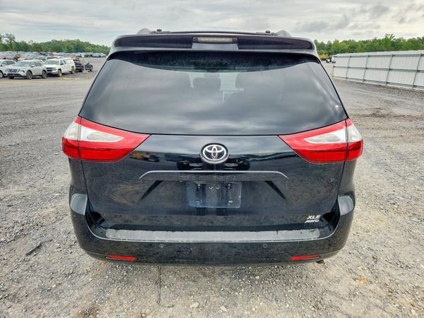 2016 TOYOTA SIENNA