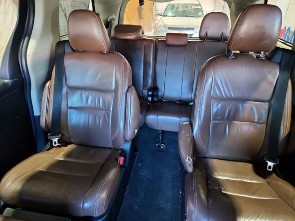 2015 TOYOTA SIENNA