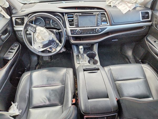 2019 TOYOTA HIGHLANDER SE/XLE — CKPT