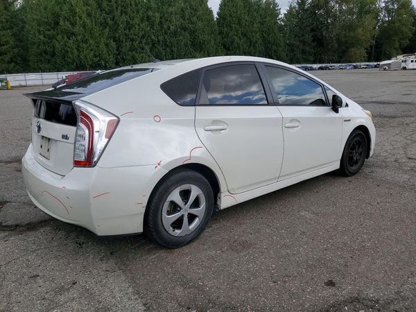2015 TOYOTA PRIUS