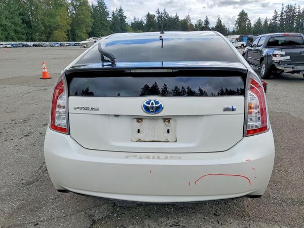 2015 TOYOTA PRIUS