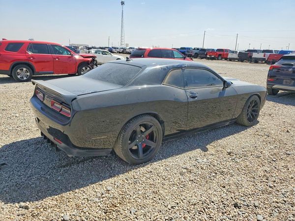 2016 DODGE CHALLENGER SRT HELLCAT