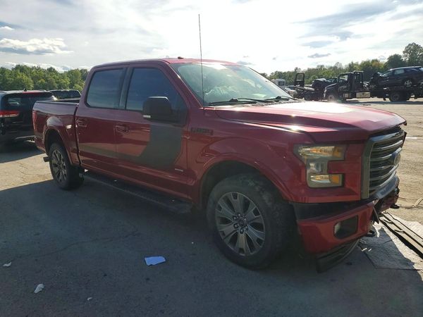 2017 FORD F150 SuperCrew — Passenger 3/4