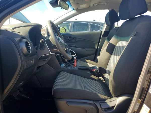 2019 HYUNDAI KONA SE — DENT
