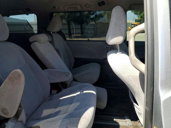 2017 TOYOTA SIENNA LE Mobility/LE — PSRS