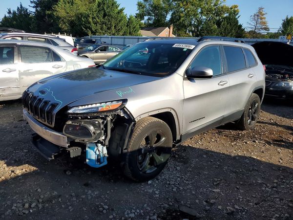 2016 JEEP CHEROKEE — DSFA — Front 3/4