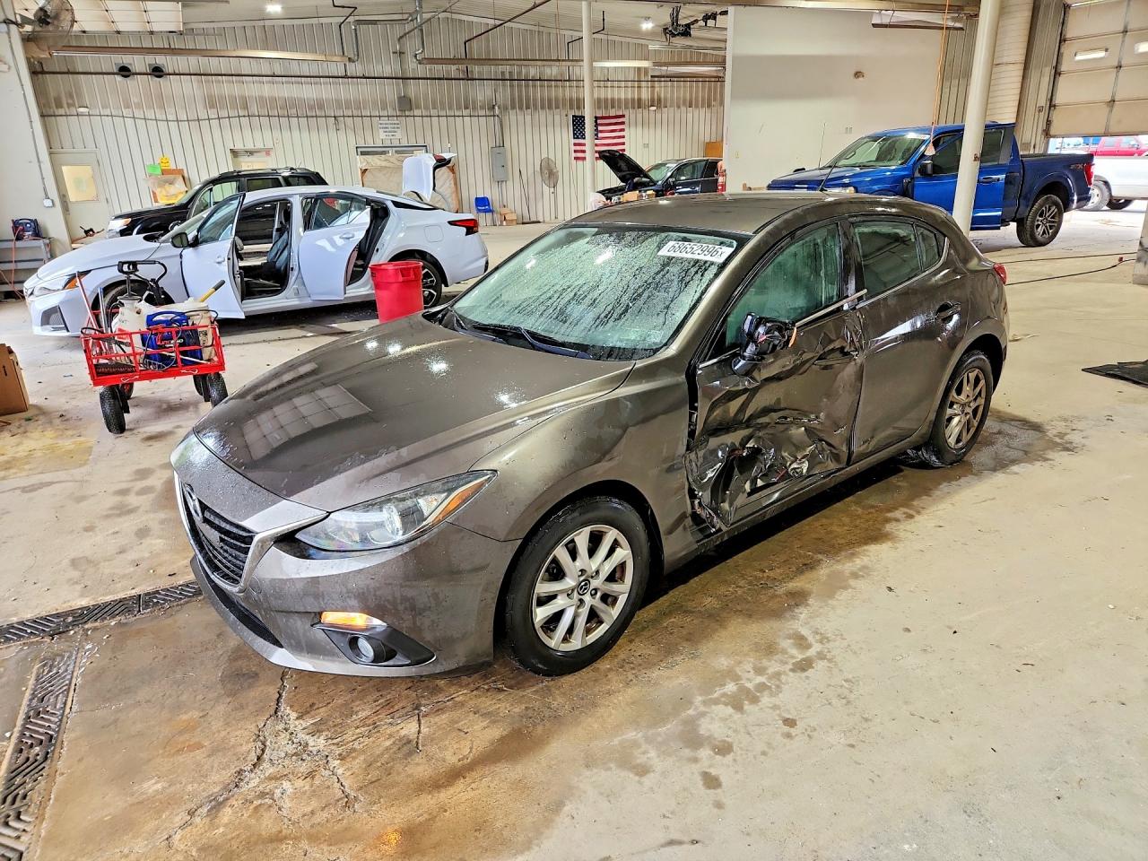 2015 MAZDA 3 Touring/GS