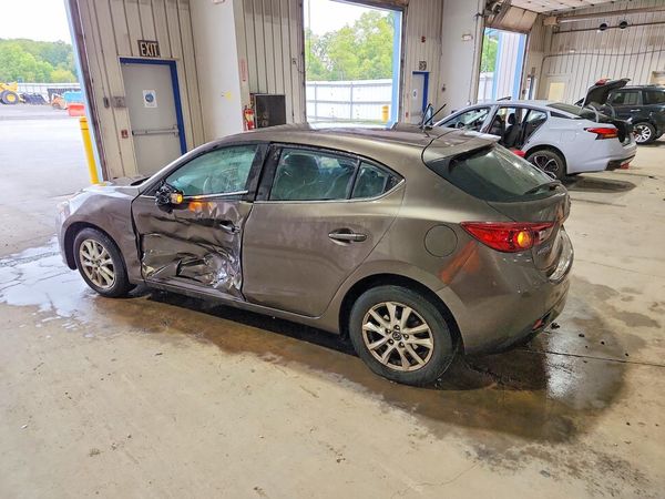 2015 MAZDA 3 Touring/GS