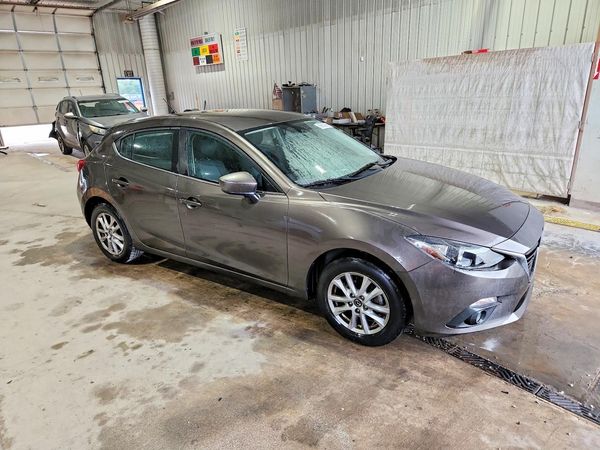 2015 MAZDA 3 Touring/GS