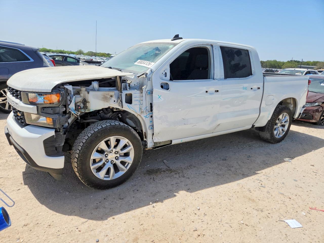 2021 CHEVROLET SILVERADO Custom — Front 3/4