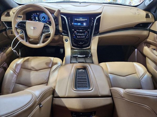 2018 CADILLAC ESCALADE