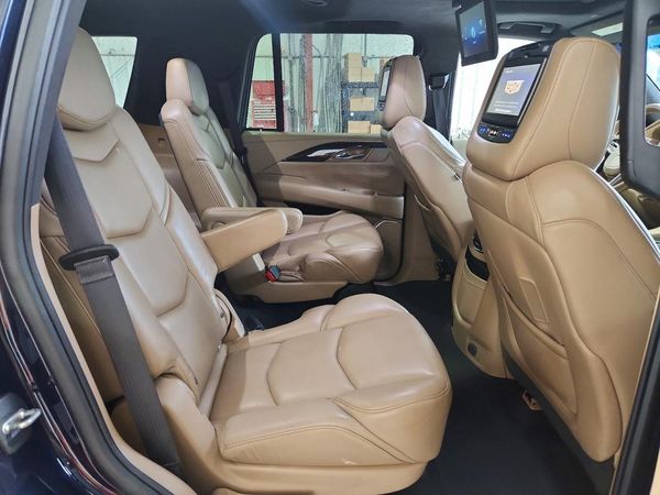 2018 CADILLAC ESCALADE