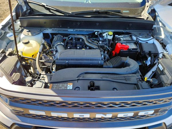 2025 FORD BRONCO SPORT BIG BEND — Engine bay