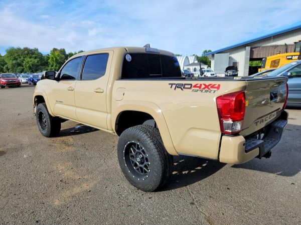 2017 TOYOTA TACOMA